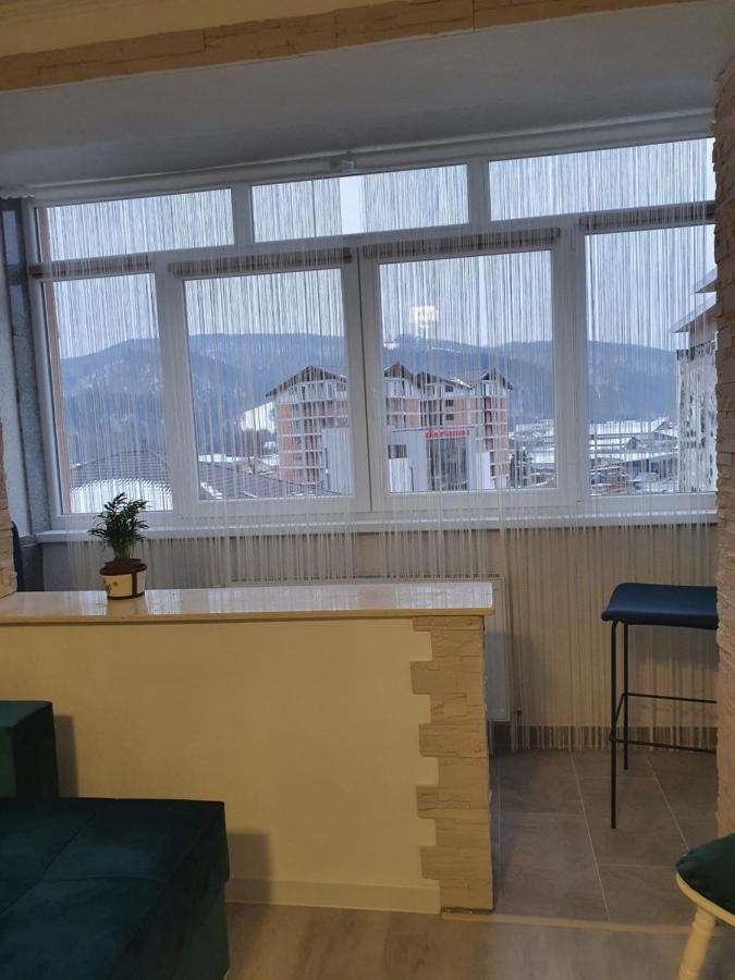 Apartament Tiron In Centru Orasului กูรา ฮูมอรูลุย ภายนอก รูปภาพ